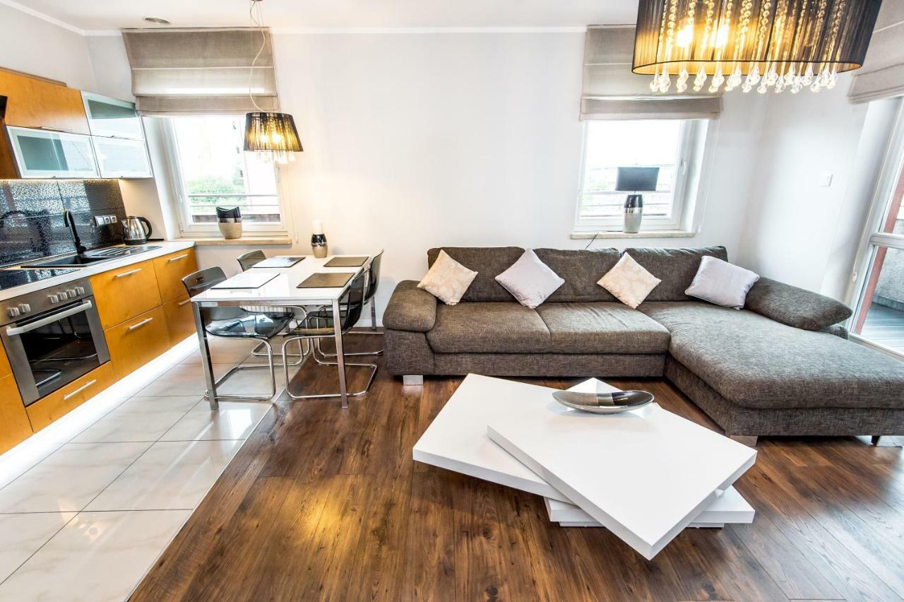 Super-Apartamenty Targi Poznanskie Eksteriør billede