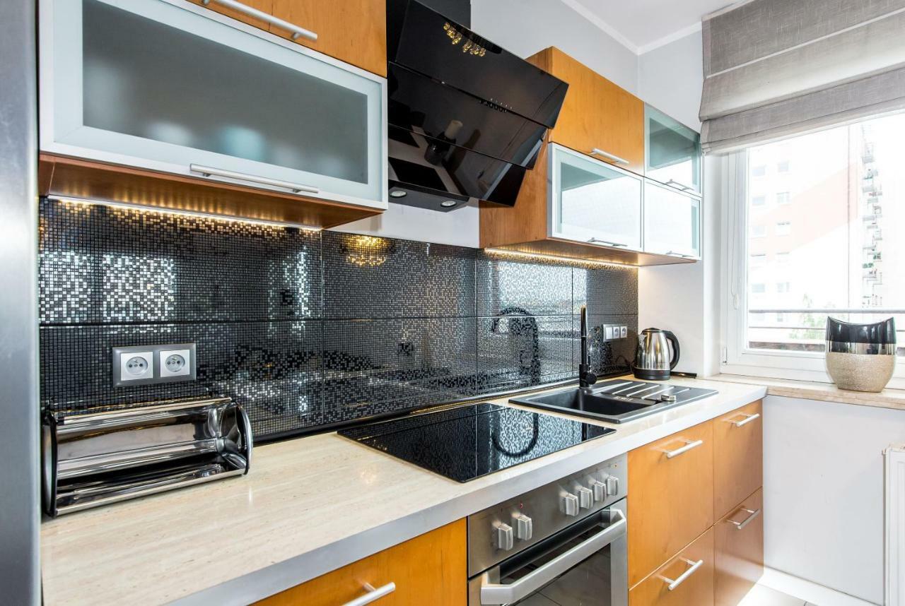 Super-Apartamenty Targi Poznanskie Eksteriør billede